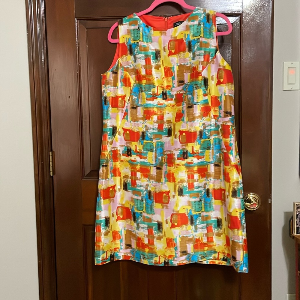 Tahari size 12 sleeveless multi color dress.